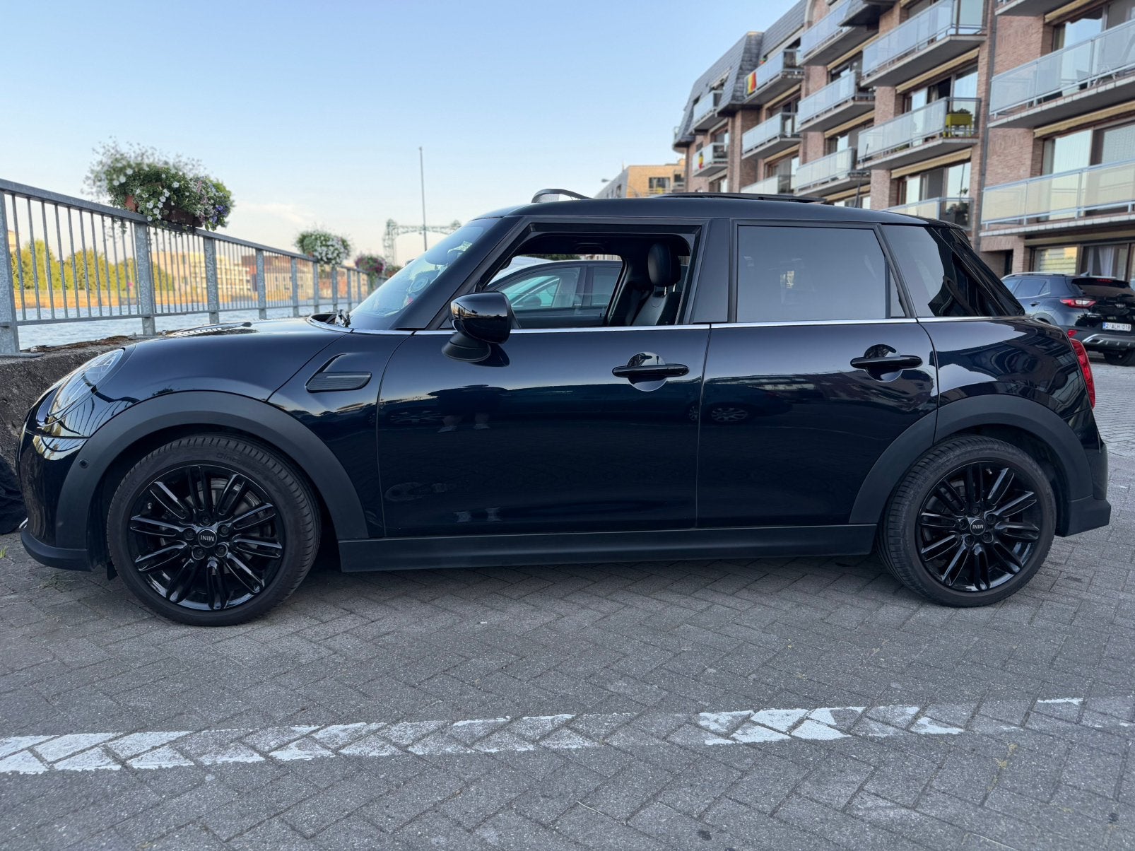 Mini cooper, Autos, Cuir et Alcantara, Achat, Noir, 5 portes