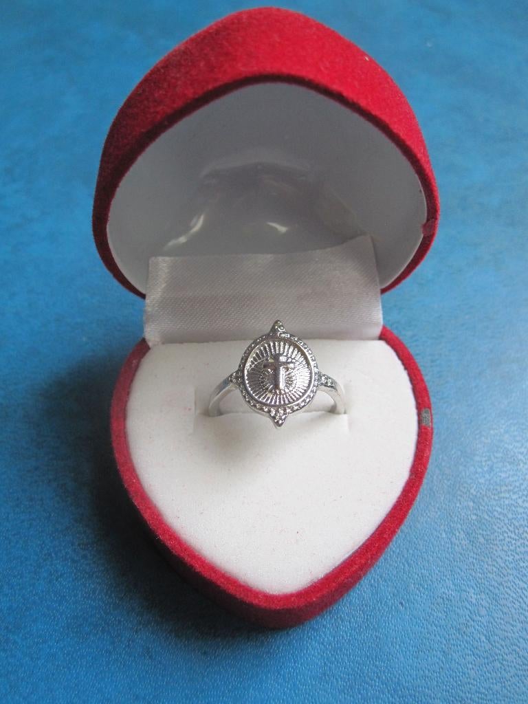 Bague - couleur argentée - croix/crucifix (NOUVEAU), Bijoux, Sacs & Beauté, Bagues, Neuf, Enlèvement ou Envoi, Femme ou Homme