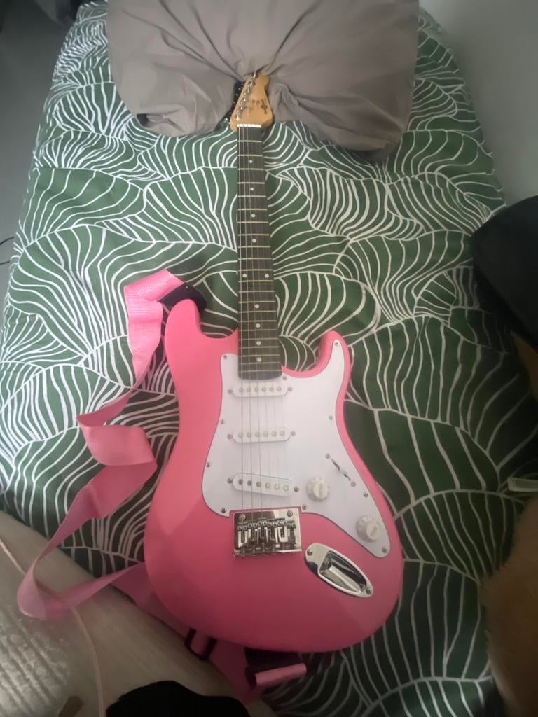 Roze elektrische gitaar, Enlèvement, Comme neuf, Semi-solid body, Autres marques