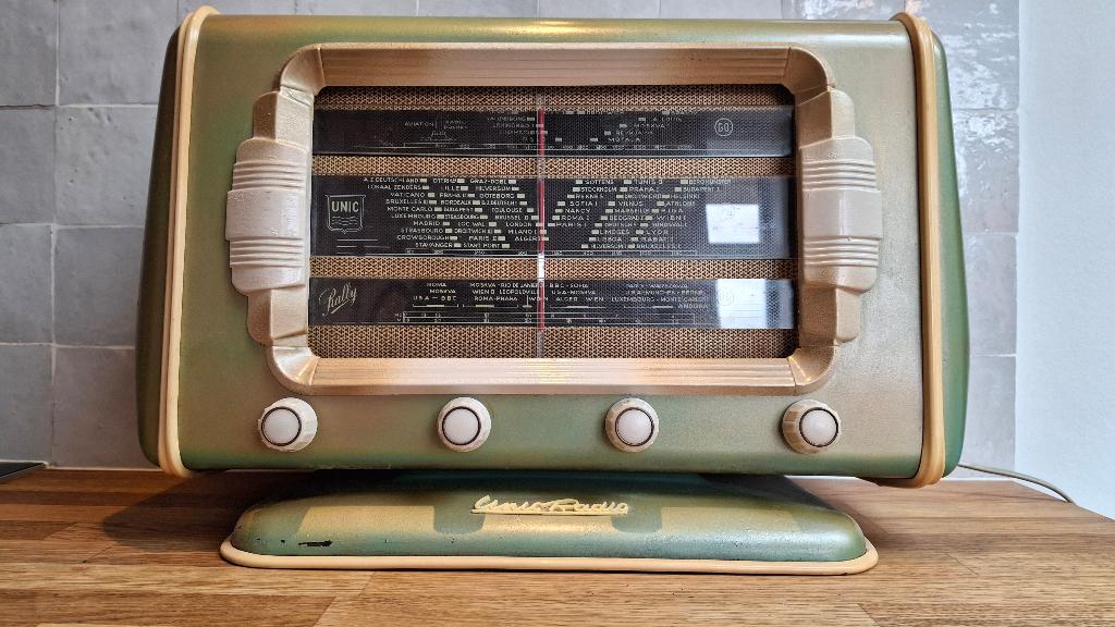 Radio Unic, Antiek en Kunst, Antiek | Tv's en Audio, Ophalen