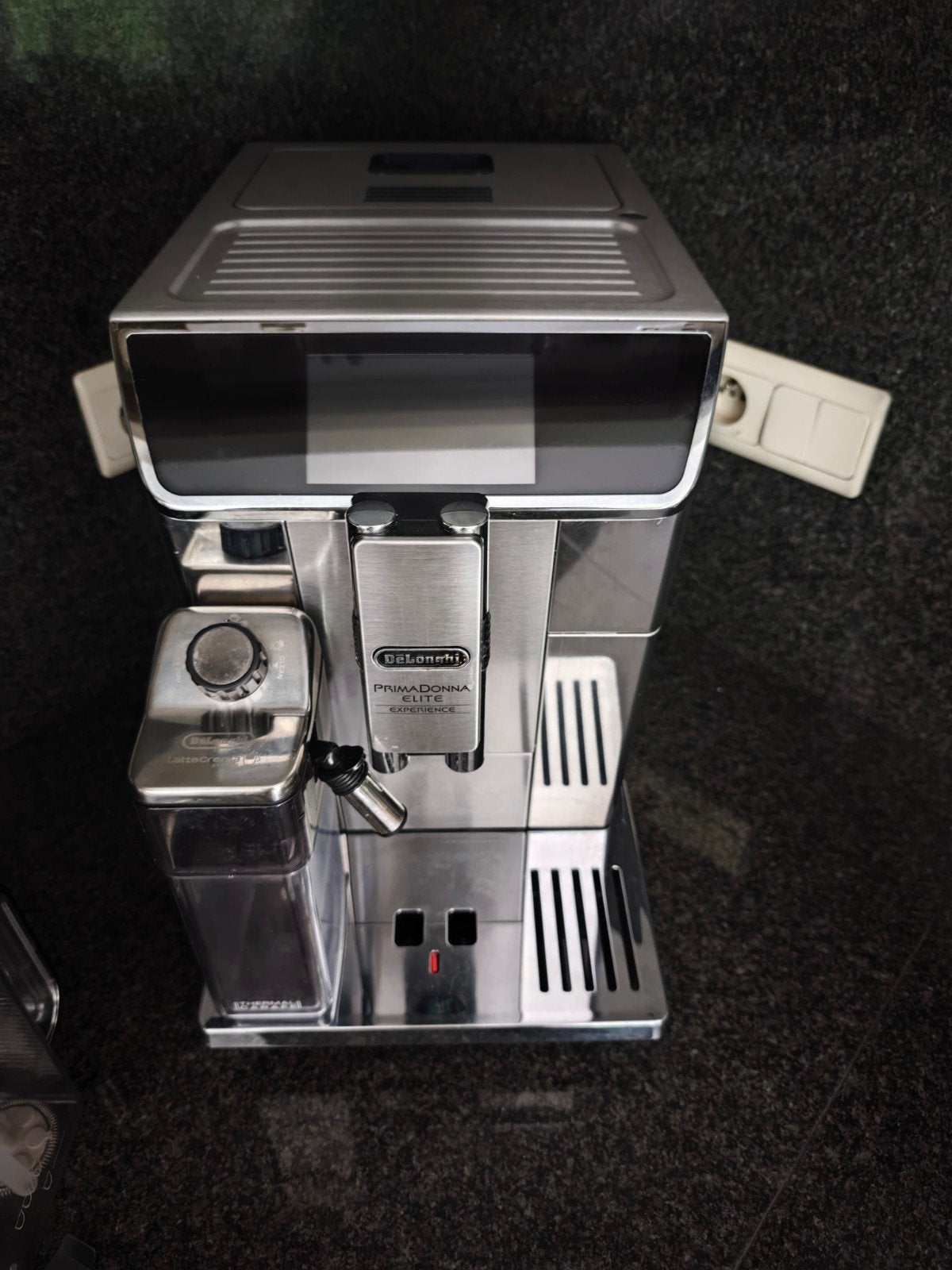 machine à café Delonghi Prima Donna Elite, Elektronische apparatuur, Ophalen, Koffiebonen
