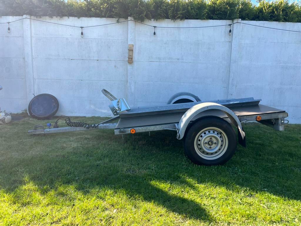 Aanhangwagen voro motorfiets, Motoren, Ophalen