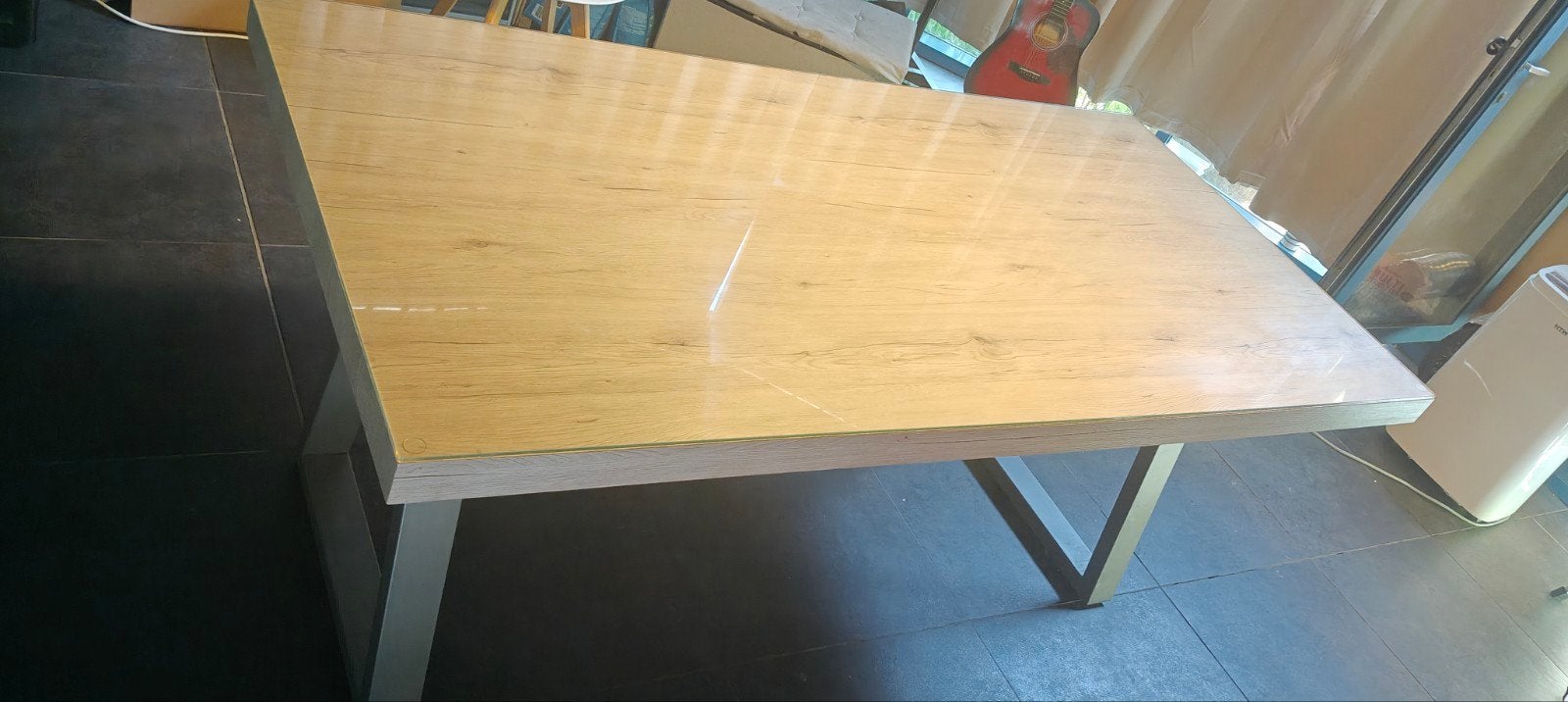 Table de salle à manger, 150 à 200 cm, Cinq personnes ou plus, Comme neuf, Enlèvement