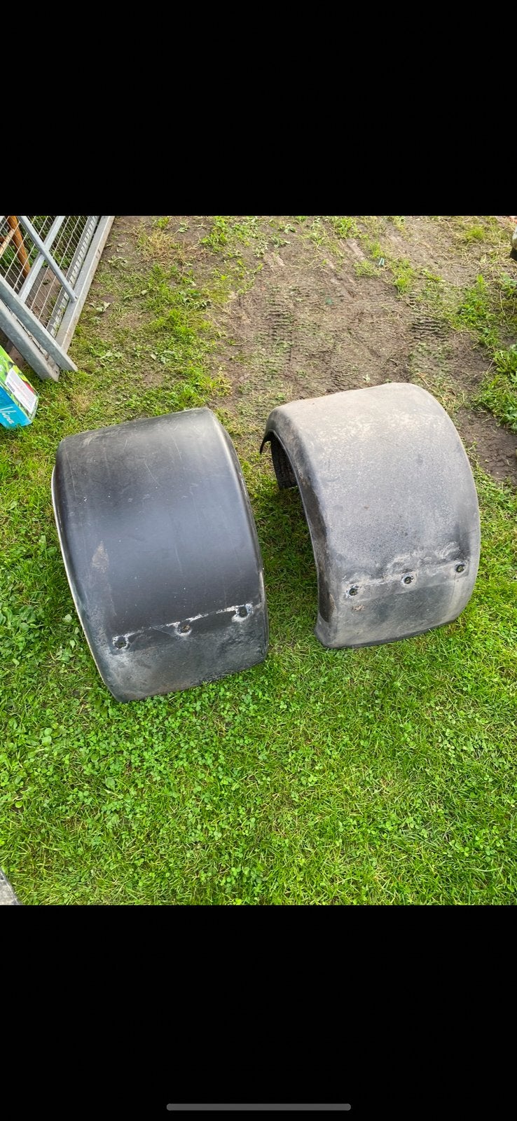 Garde boue 2 paires disponibles, Enlèvement