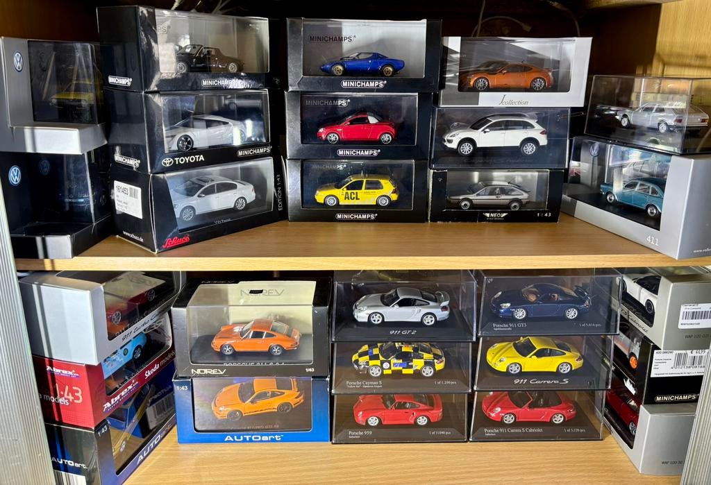 1:43 tekoop of te ruil tegen 1:18 modellen., Ophalen of Verzenden, Zo goed als nieuw