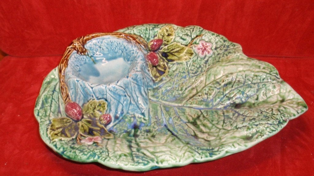 Oude barbotine majolica aardbeien schaal gemerkt, Enlèvement ou Envoi