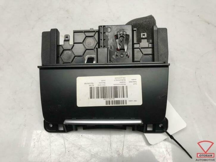 audi a4 8k asbak voor 8k0857951, Auto-onderdelen, Gebruikt, AUDI AG, Auto-Union-Strasse 1
85045  Ingolstadt, DE, Audi