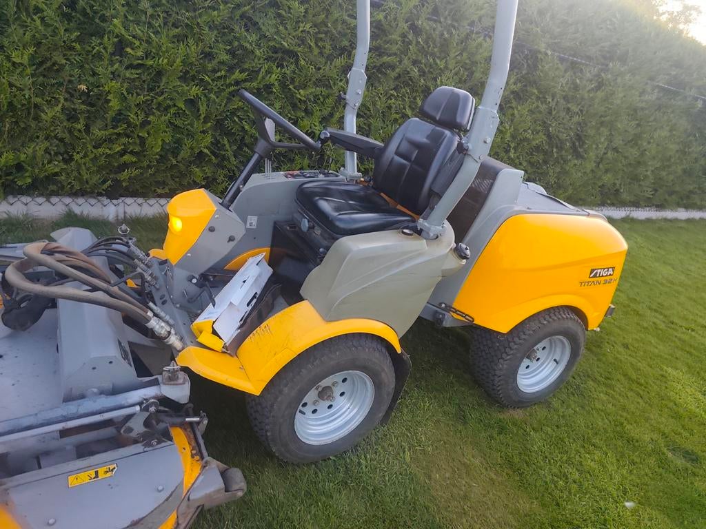 Zitmaaier stiga titan 32pk, Tuin en Terras, Ophalen, Gebruikt, Stiga, 120 cm of meer