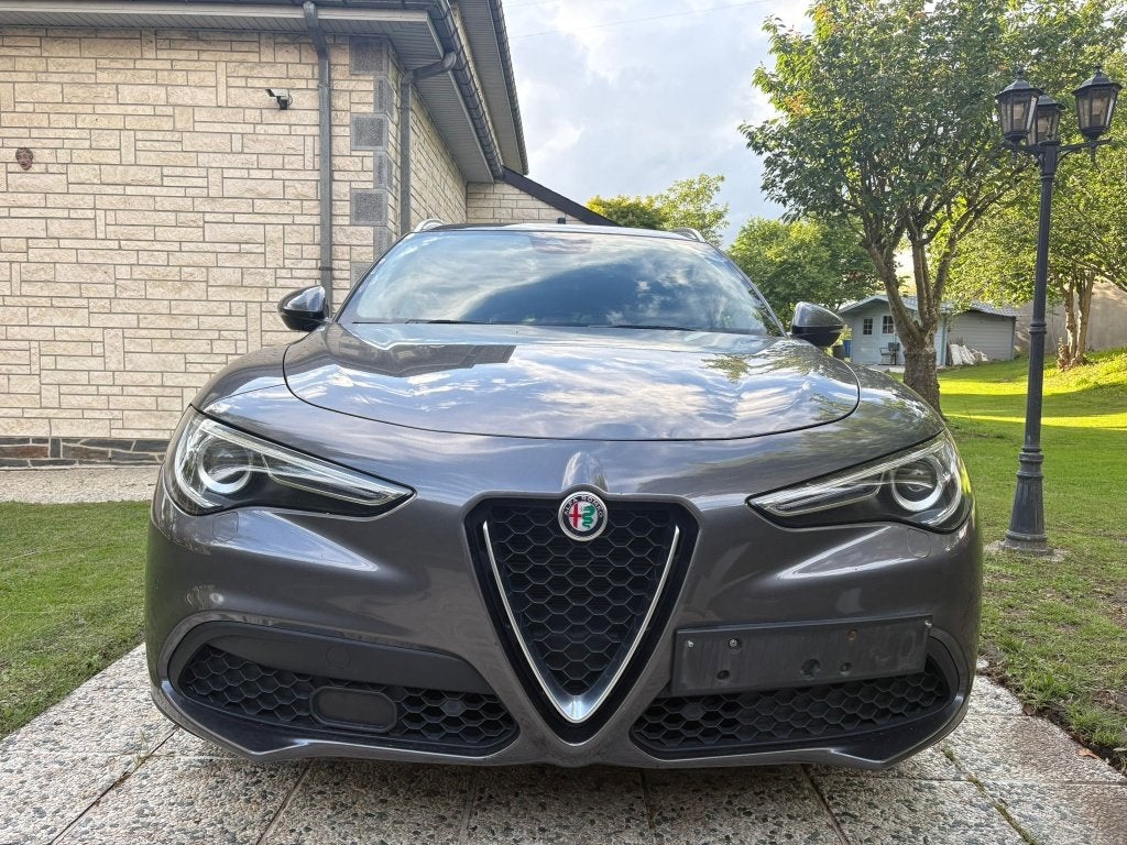 Alfa Romeo Stelvio, Auto's, Automaat, 4 cilinders, Leder, Bedrijf