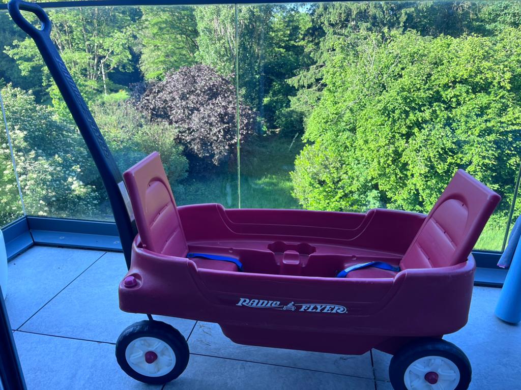 Chariot enfant Radio Flyer rouge, Caravanes & Camping, Chariots, Enlèvement, Comme neuf