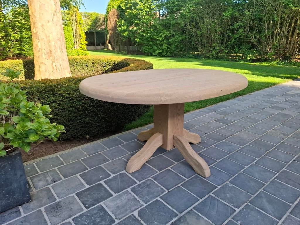 Table de salle à manger ovale entièrement en chêne massif., Maison & Meubles, Tables | Tables à manger, Enlèvement ou Envoi
