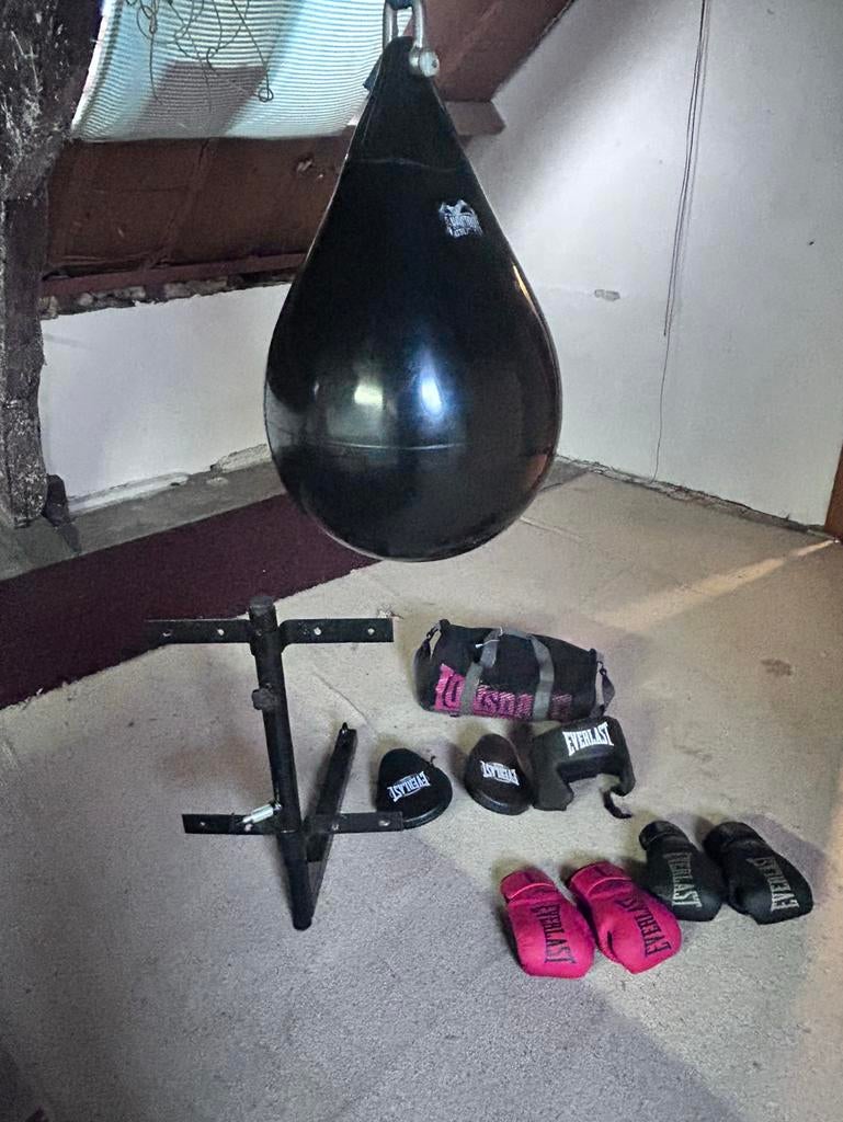 Matériel de boxe en état comme neuf à vendre 200€, Enlèvement, Comme neuf