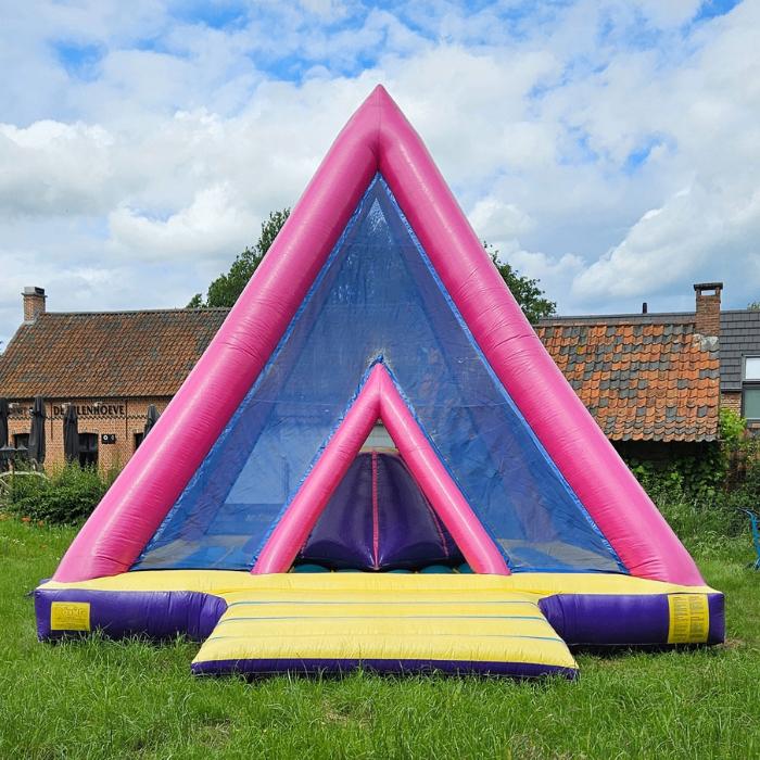 ACTIE!!! -200€ korting op Groot Pyramide springkasteel!, Ophalen, Zo goed als nieuw