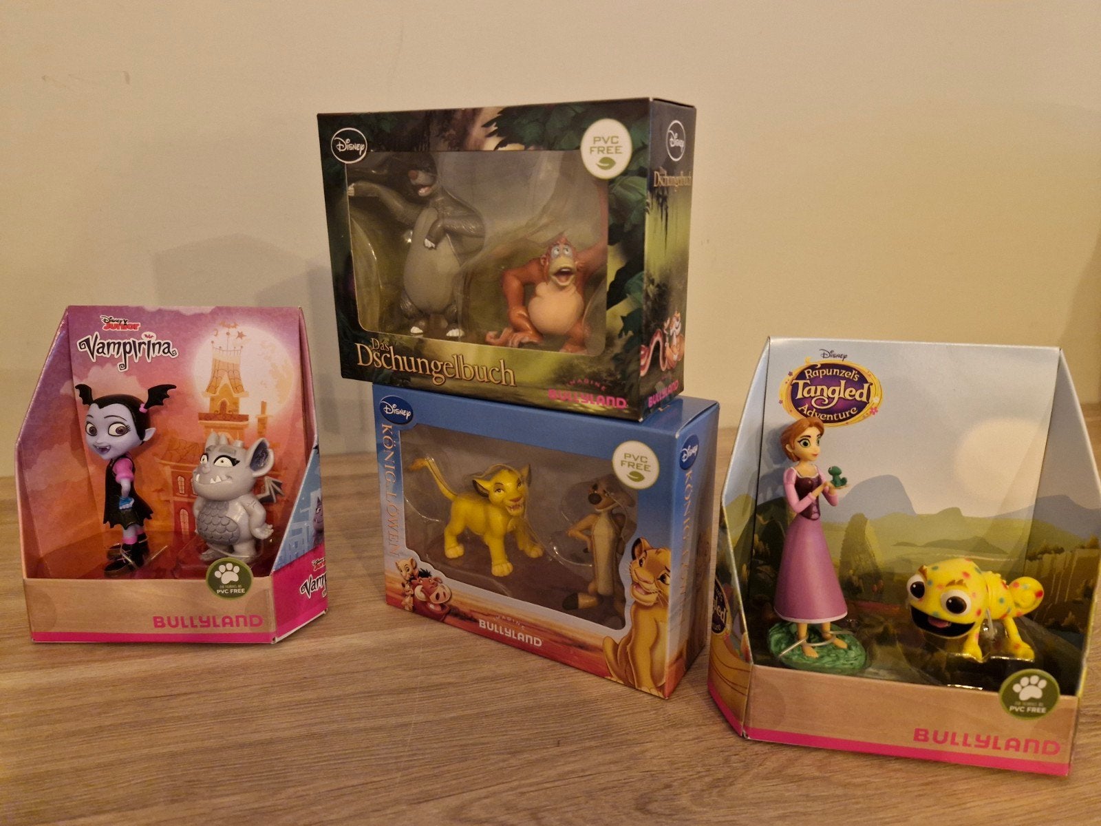 Disney Bullyland , 4 setjes met figuren. nieuw in verpakking, Ophalen of Verzenden, Overige figuren, Nieuw, Beeldje of Figuurtje