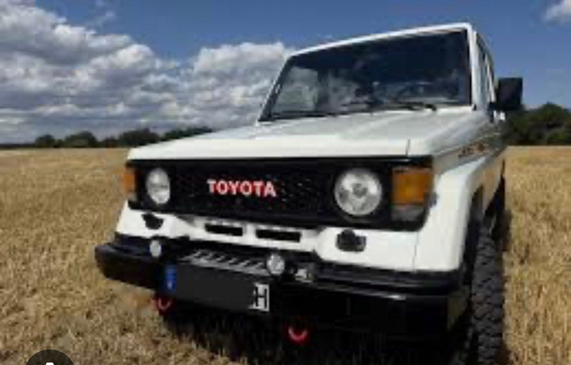 Gezocht: stoelen / achterbank voor toyota landcruiser lj70, Ophalen, Toyota