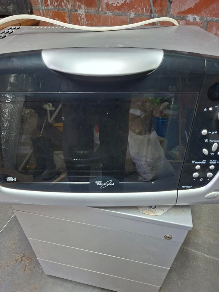 Microgolf, Elektronische apparatuur, Ophalen