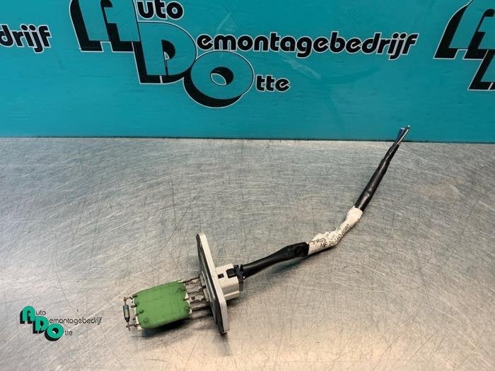 Résistance chauffage d'un Toyota Yaris (Yaris 1 02-), -, 3 mois de garantie, Toyota, Utilisé