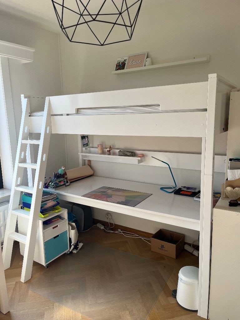Hoogslaper met bureau merk BOPITA, Huis en Inrichting, Slaapkamer | Stapelbedden en Hoogslapers, Ophalen, Gebruikt, Hoogslaper