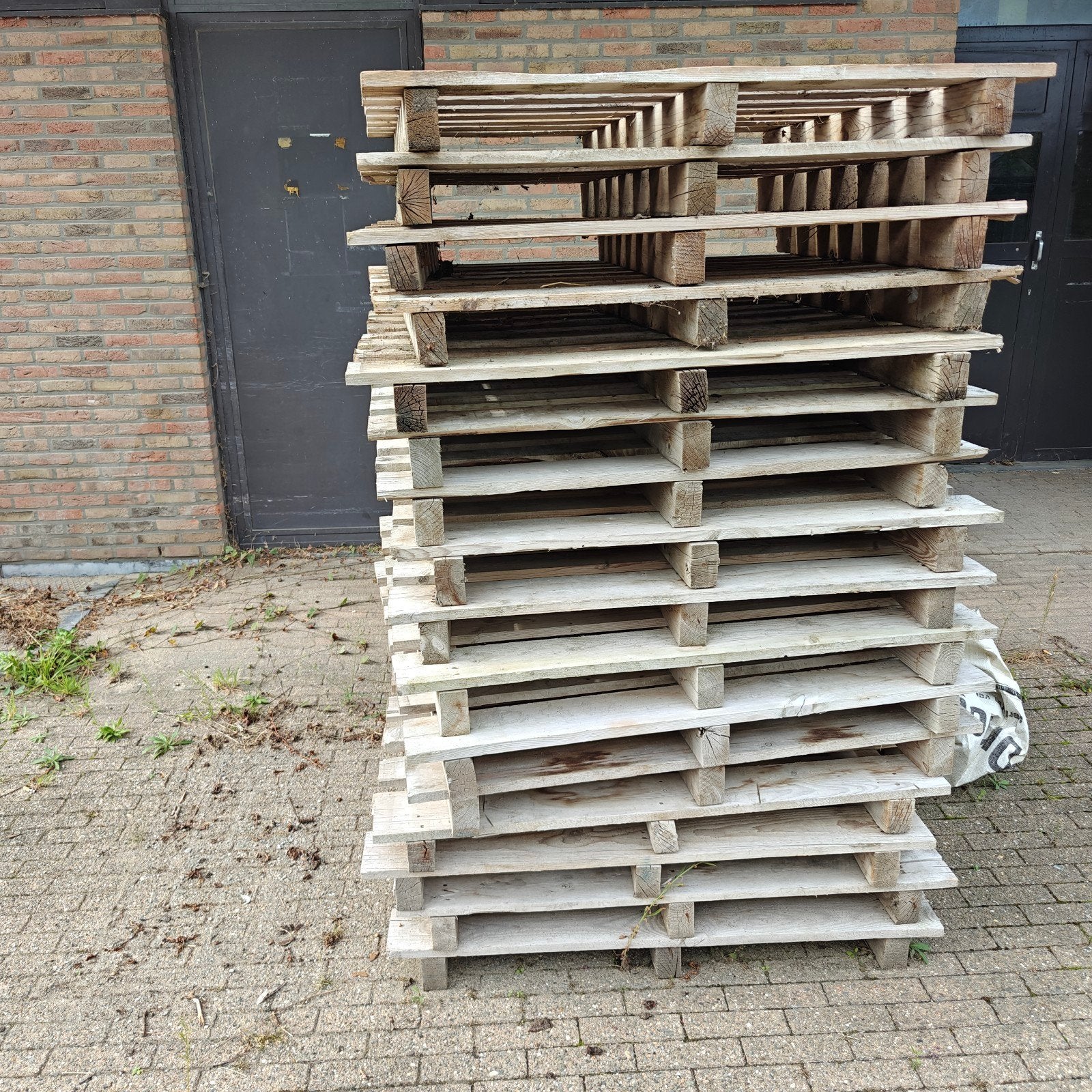 16 paletten brandhout, Doe-het-zelf en Bouw, Ophalen, Pallet