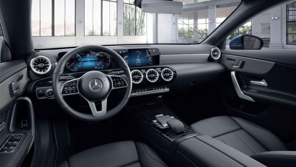Mercedes-Benz CLA-klasse 180 D Coupé Luxury Line Panoramisc, Autos, Entreprise, 116 ch, Noir, 1560 kg