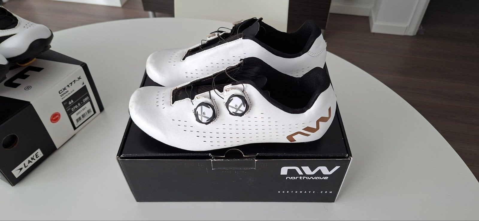 Race schoenen Nw Revolution3 maat 43, Ophalen, Schoenen