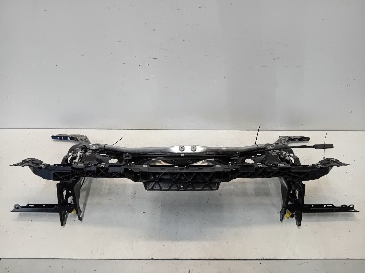 Voorfront slotplaat BMW 2 serie, Onderdelen@venauto.nl, Van der Ven Autorecycling B.V., Gebruikt, Ettenseweg 76, 4706 PB Roosendaal, The Netherlands