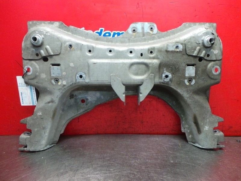 BERCEAU MOTEUR Renault Clio IV (5R) (01-2012/08-2021), Autos : Pièces & Accessoires, Renault, Utilisé, Peter-Huppertz-Straße 5
51063  Köln, DE