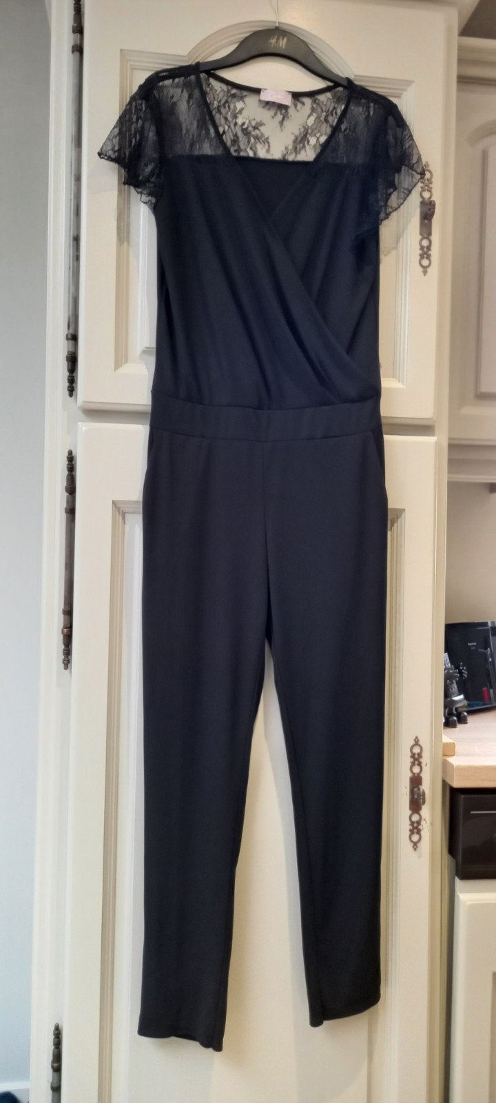 Broekpak met kant  zwart., Kleding | Dames, Ophalen, Maat 42/44 (L), Zwart