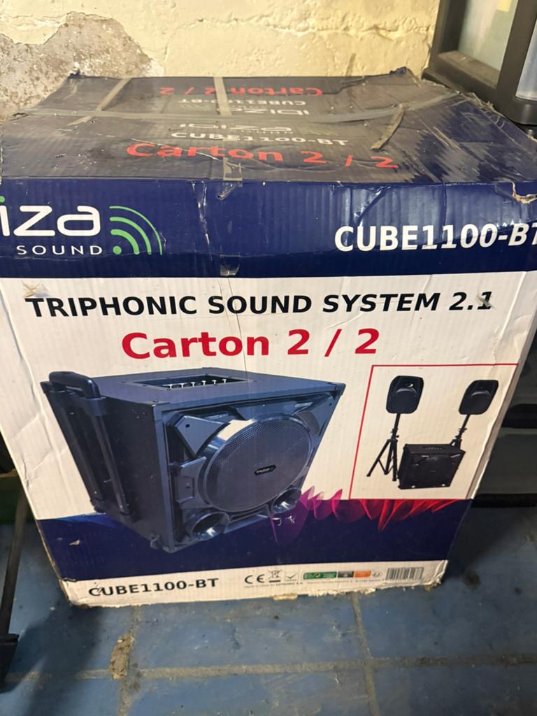 A vendre dj musique usb et Bluetooth télécommande, Electroménager, Enlèvement, Comme neuf