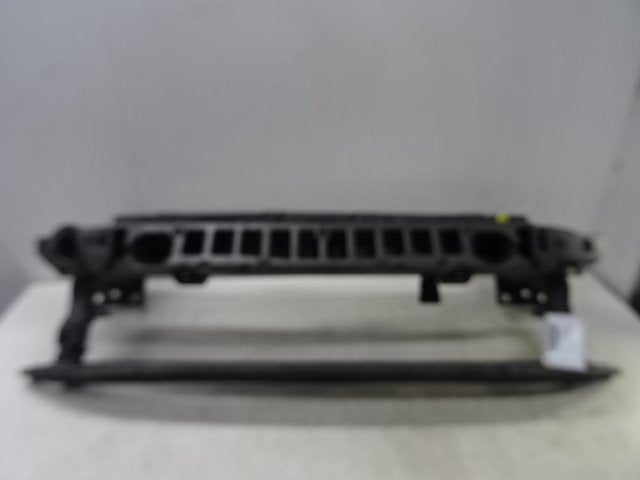 RENFORT PARE CHOC AVANT (TRAVERSE) Volkswagen Passat (3G2), Utilisé, Volkswagen