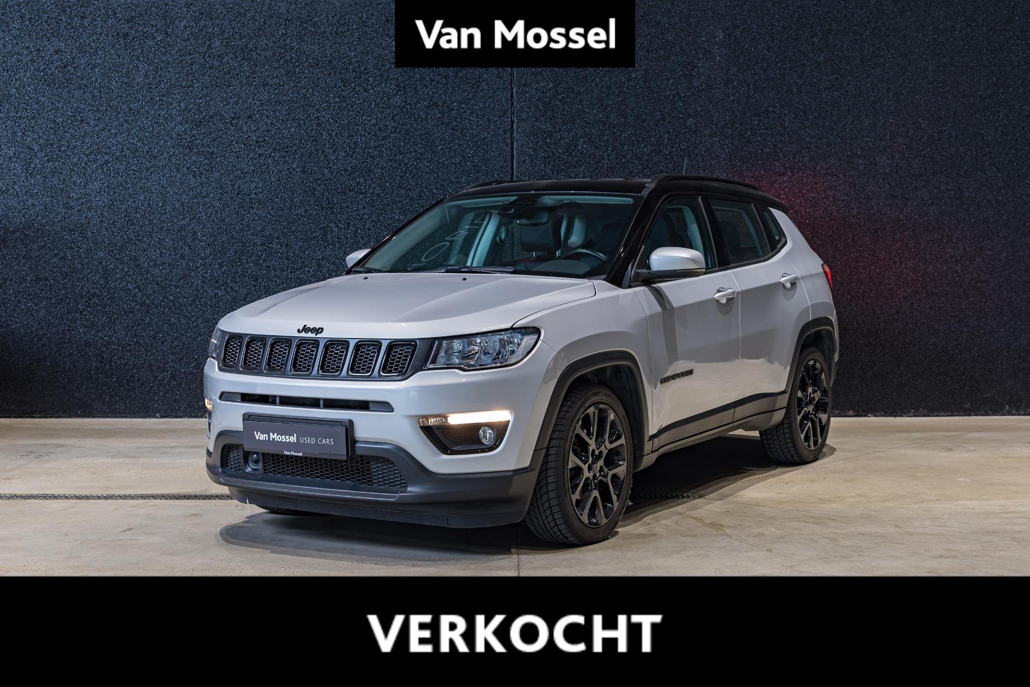 Jeep Compass Night Eagle 130 NAVI | STUUR + ZETEL VERWRMING, Auto's, Voorwielaandrijving, Stof, Zwart, 1505 kg