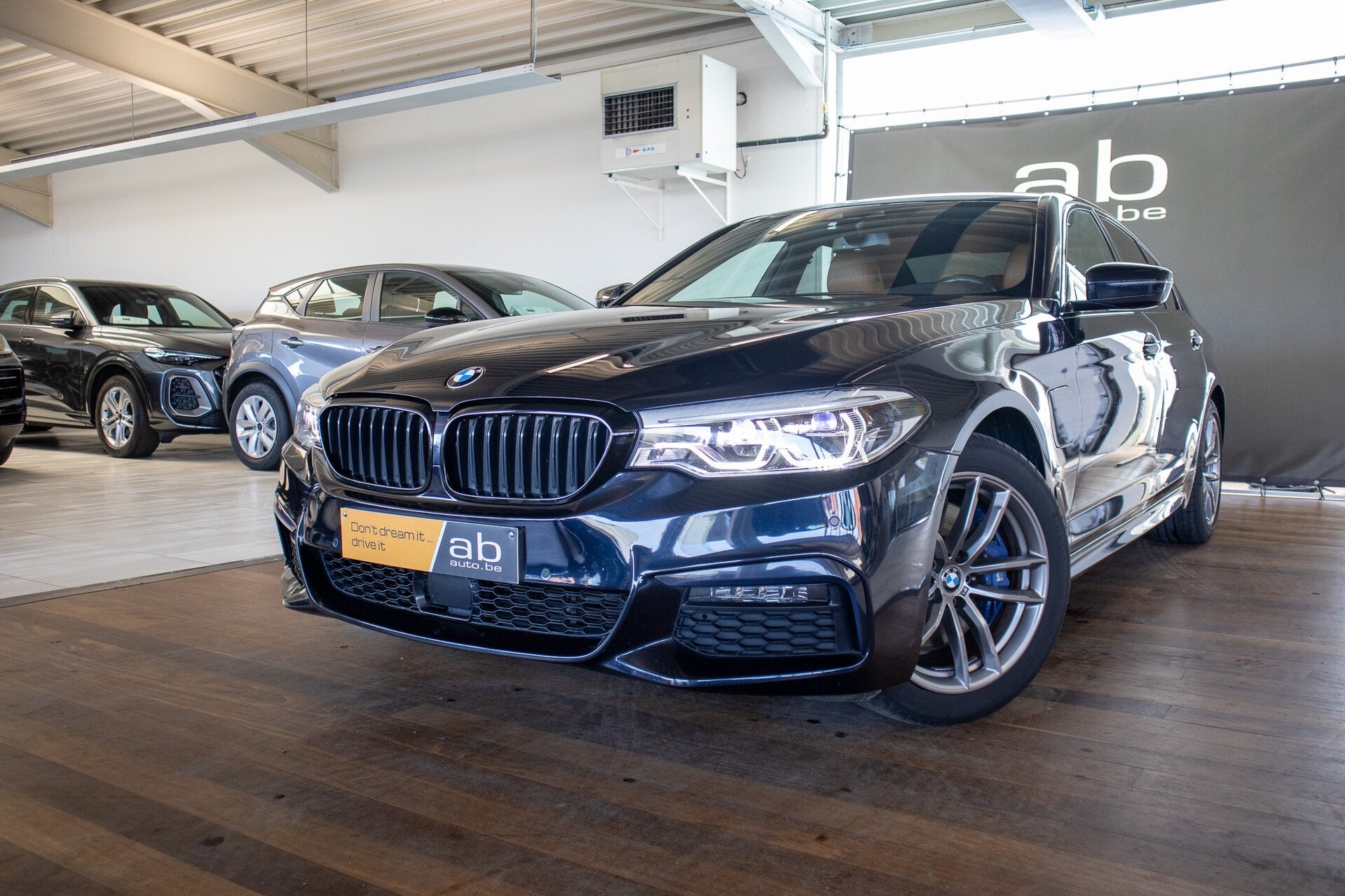 BMW 530 e, M SPORT, DRIVING ASS PLUS, COMFORT ACCESS, ADAPT, Auto's, Euro 6, 0 kg, Zwart, Hybride Elektrisch/Benzine