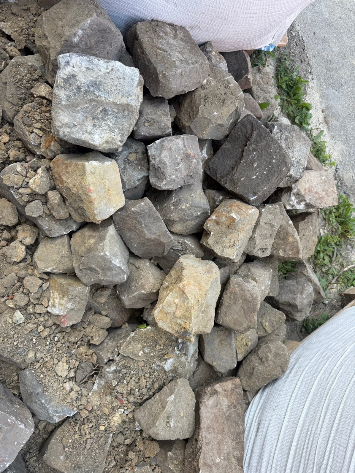 Pavé, Gris, Comme neuf, Enlèvement, Autres matériaux