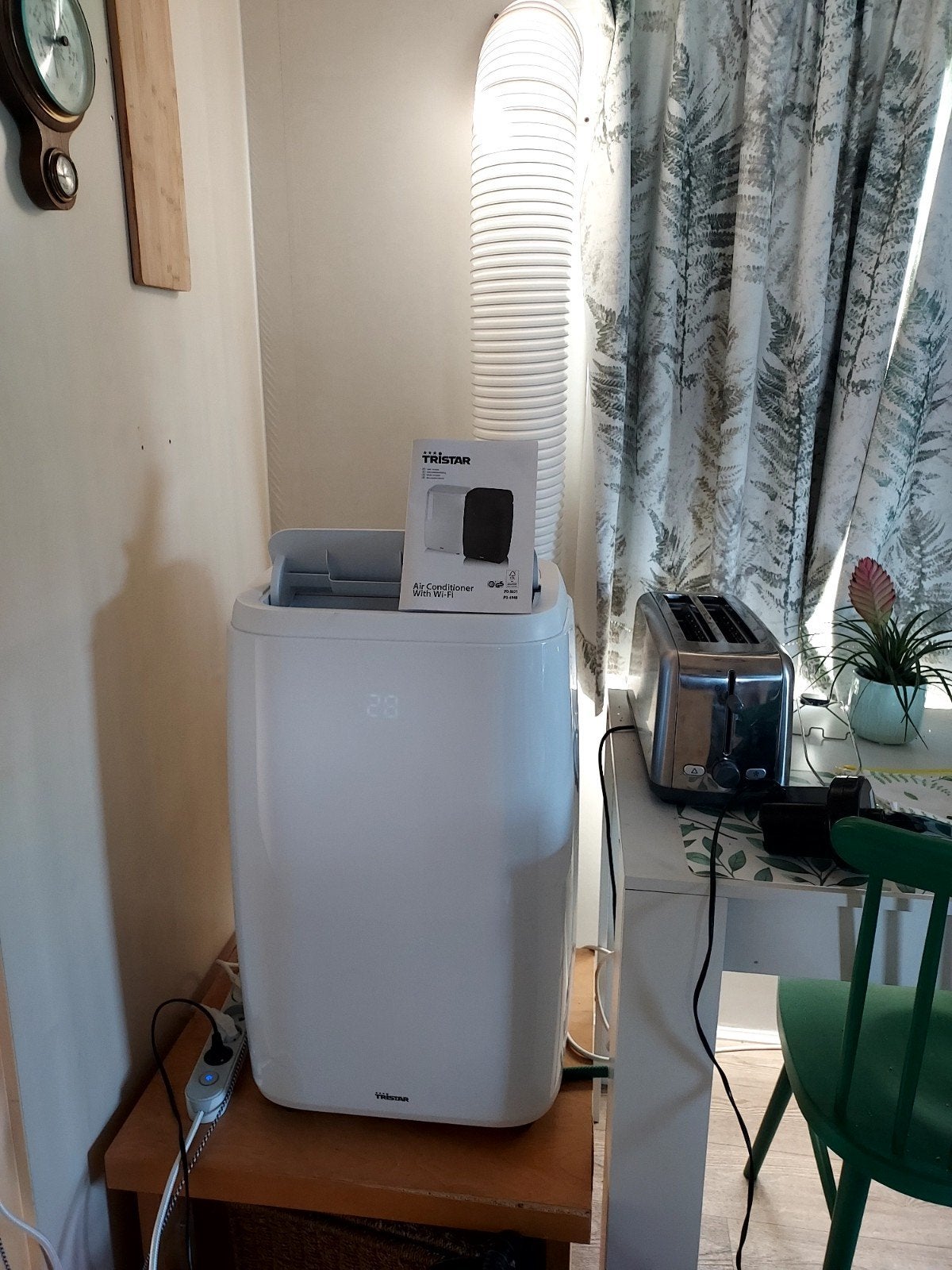 Mobiele airco 2maanden oud, Elektronische apparatuur, Ophalen, Minder dan 60 m³, 3 snelheden of meer, Zo goed als nieuw