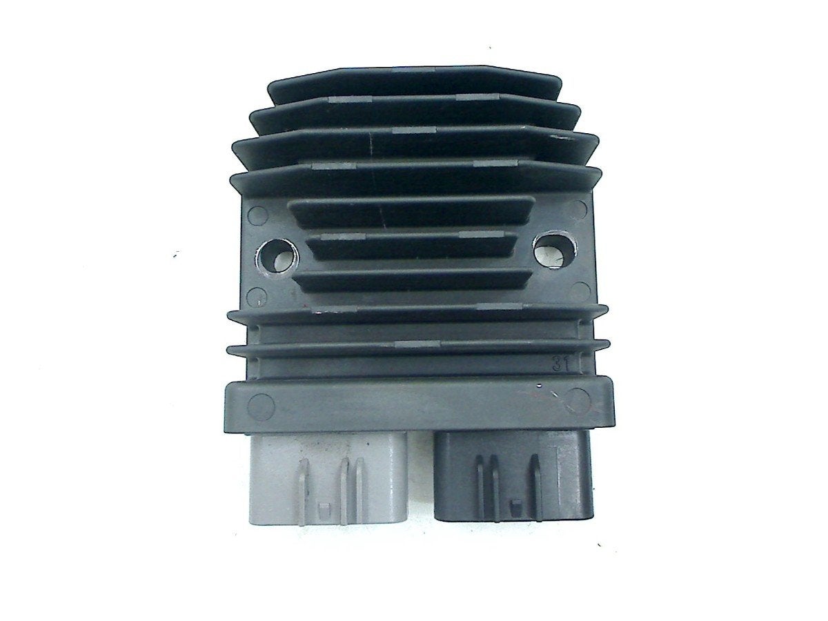 REGULATEUR DE TENSION Streetfighter V4 (V4S) 2020-2022, Dhr. S. di Majo, Utilisé, Info@cama-motorparts.nl, P.J. Troelstraweg 8 8
3144 CX  MAASSLUIS, NL