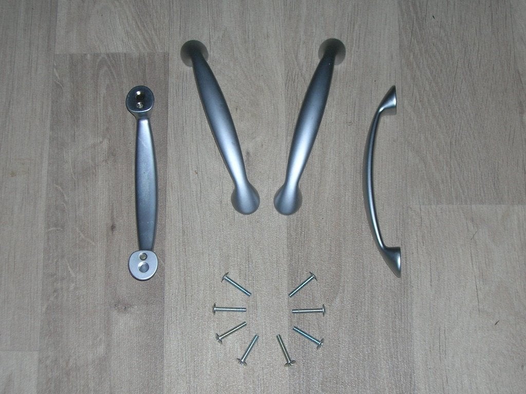 24 handvatten voor keukenkasten, Ophalen, Zo goed als nieuw, Inox, Klink of Kruk