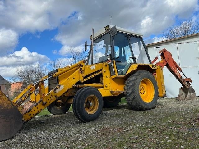JCB 3CX Laadgraaf combinatie, Ophalen, Graaflaadcombinatie