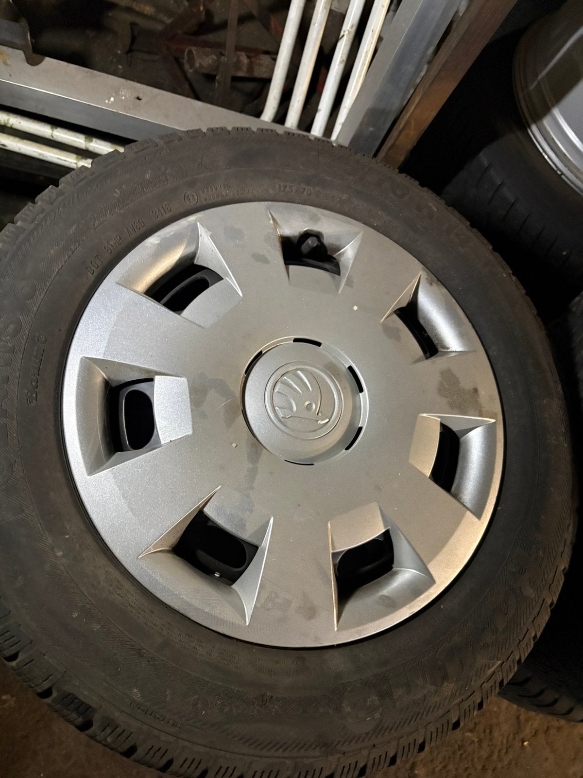Set winterbanden volkswagen/seat/skoda 175/70/14, Auto-onderdelen, Ophalen, Winterbanden