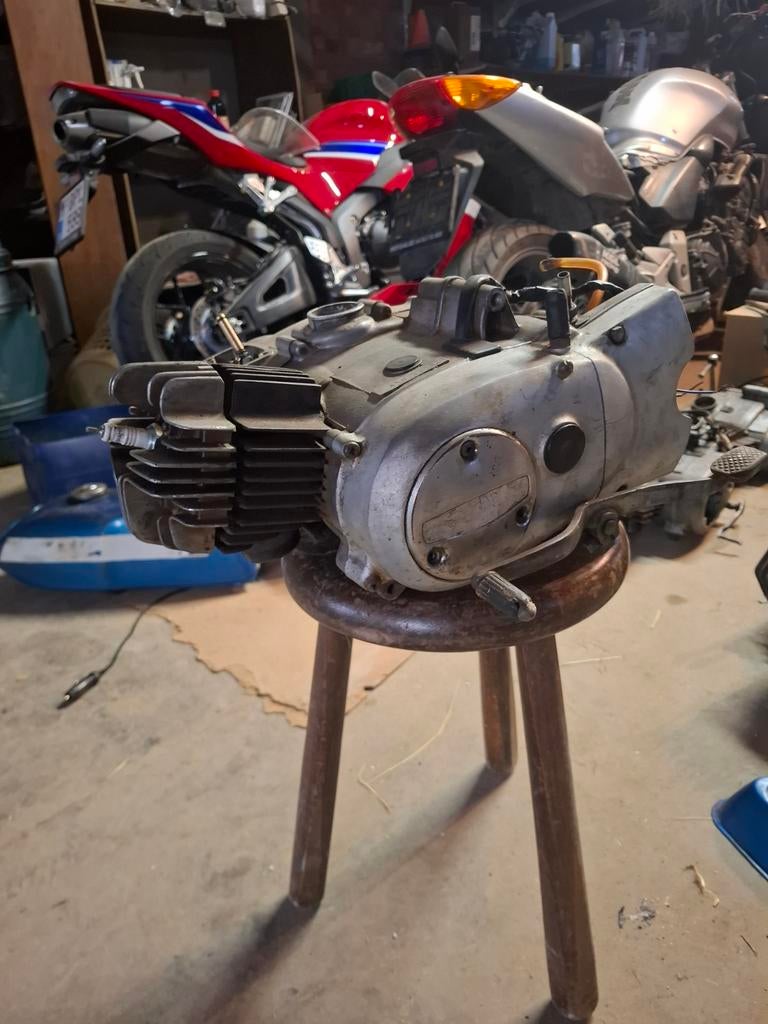 Suzuki a50 motorblok werkende toestand., Fietsen en Brommers, Brommeronderdelen | Oldtimers, Ophalen of Verzenden