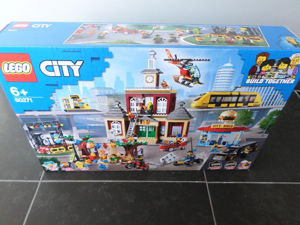 Lego City 60271 Main Square., City, Lego, Nieuw, Ophalen of Verzenden