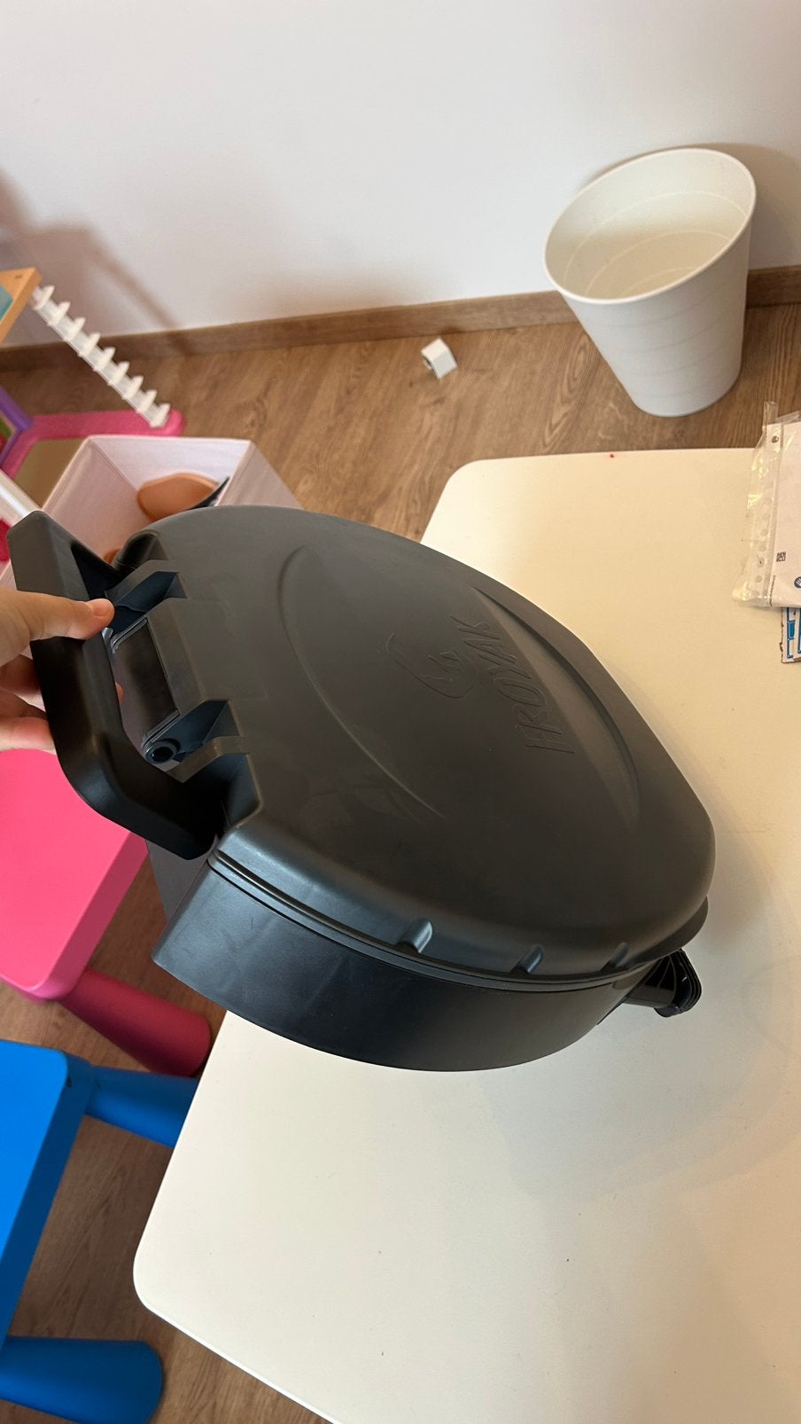 Draagbare camping toilet, Huis en Inrichting, Woonaccessoires | Prullenbakken, Ophalen, Nieuw