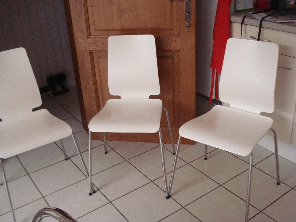 3 witte keukenstoelen, Ophalen