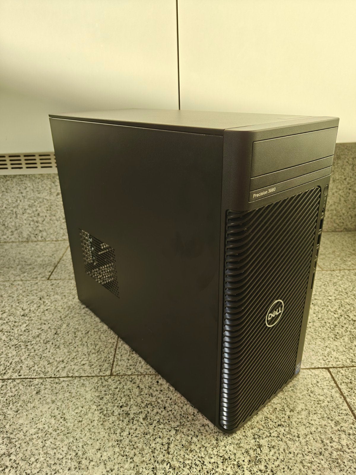 Dell Precision 3660 Tower i9-13900 / 64GB DDR5 / 2TB NVMe, Ophalen of Verzenden, SSD