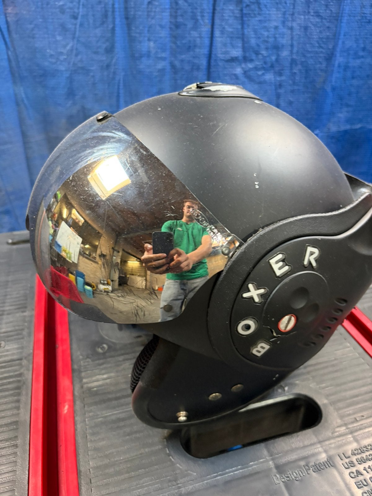 Roof boxer helm, Ophalen, Zo goed als nieuw