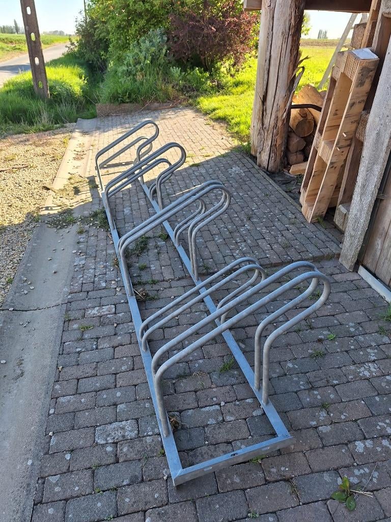 Fietsenrek enkelzijdig 8 plaatsen hoog-laag, Fietsen en Brommers, Ophalen, Gebruikt
