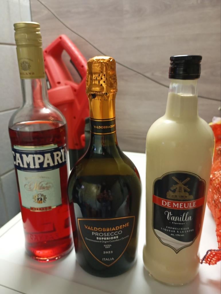 Alcools, Collections, Enlèvement