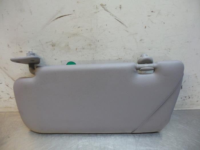 Zonneklep van een Nissan Primera (Primera P02-), Gebruikt, -, -, Ophalen of Verzenden