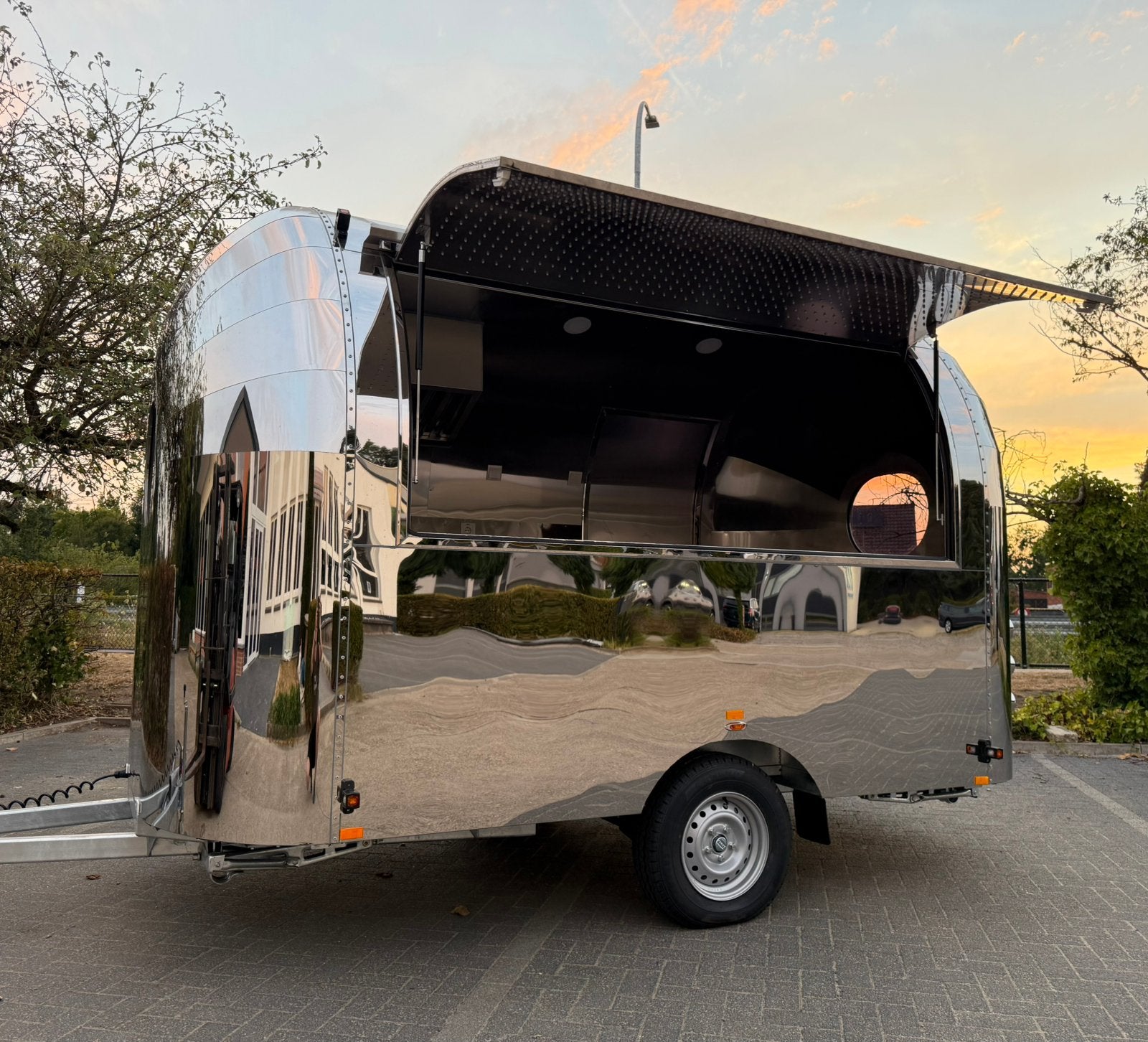 Foodtruck Airstream, Zakelijke goederen, Ophalen