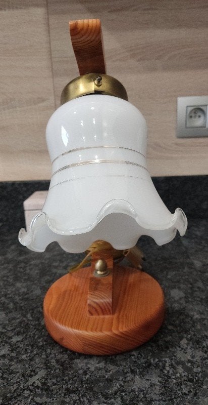 lampe de chevet, Enlèvement