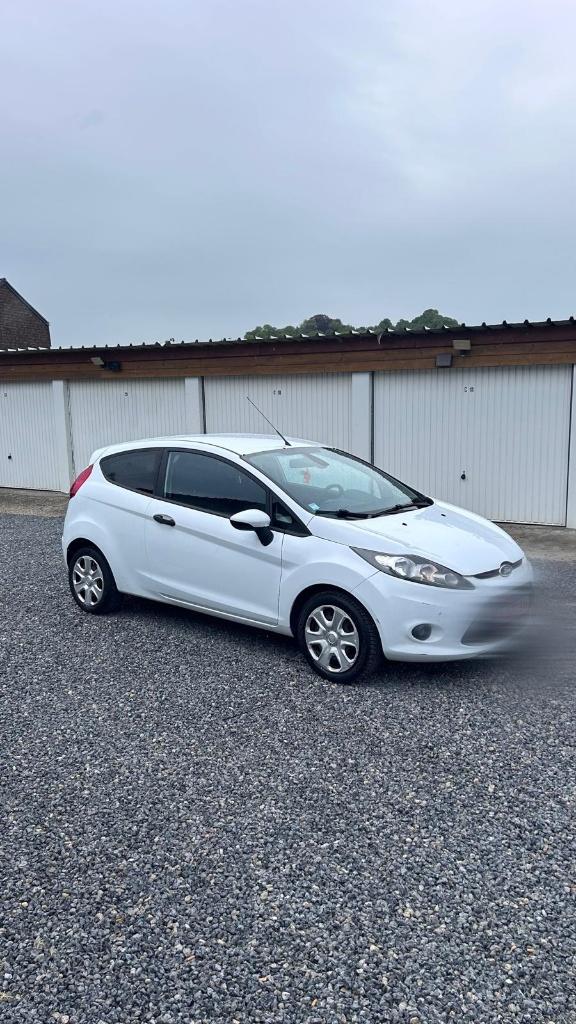 Ford Fiesta Van 1.4 diesel, Auto's, Voorwielaandrijving, Euro 5, Stof, 50 kW